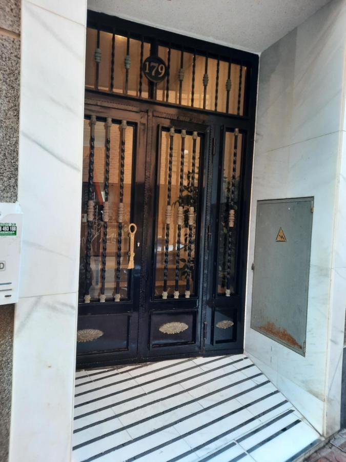 Прекрасная Студия В Двух Минутах От Пляжа Torrevieja Exterior foto